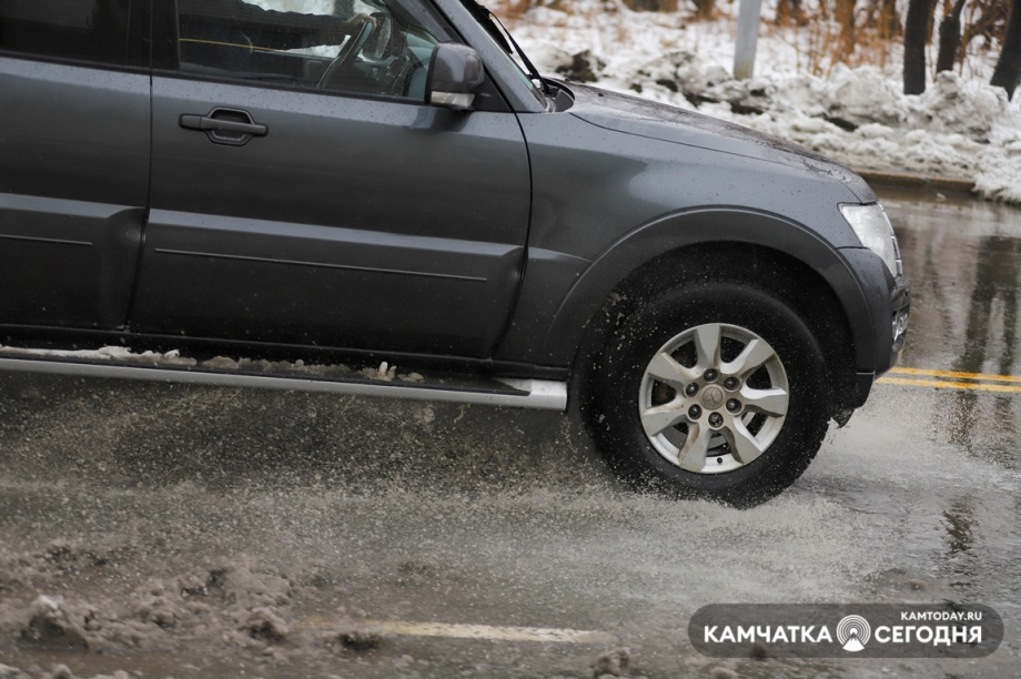 Апрельский снег. Фото: Виктор Гуменюк / информационное агентство "Камчатка". Фотография 37