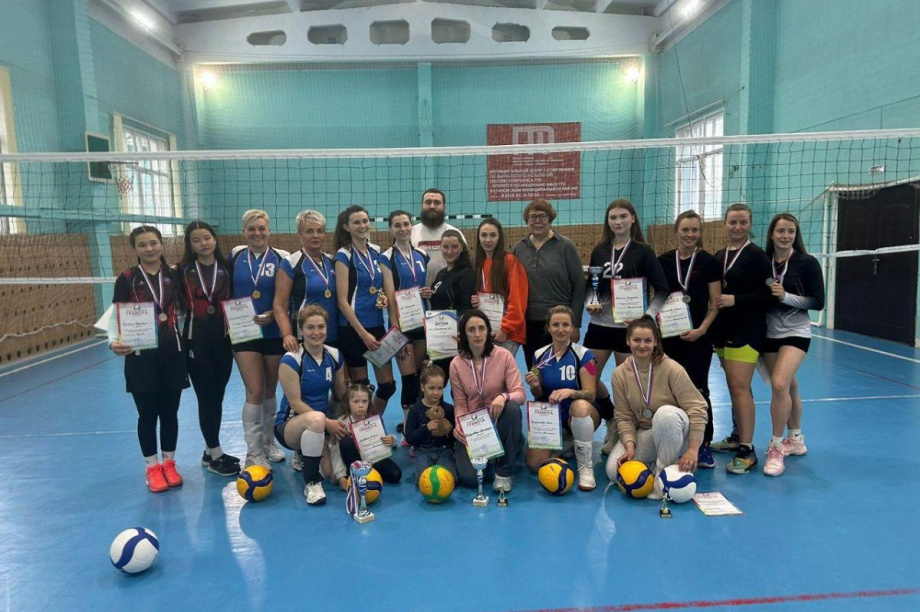 Кубок Елизовского района по волейболу разыграли на Камчатке. Фото: АЕМР