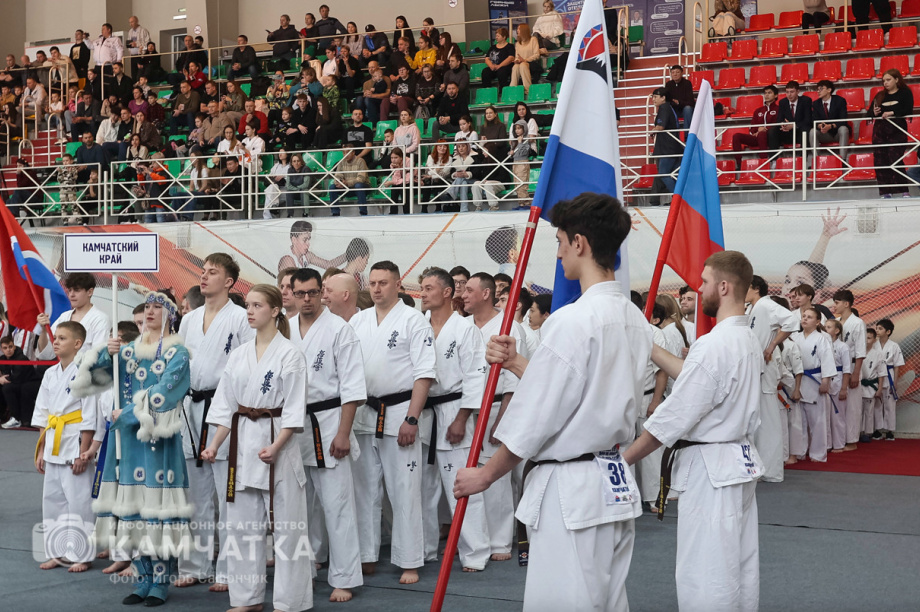 «Ростелеком» вывел в цифру чемпионат по киокусинкай на Камчатке. . Фотография 3