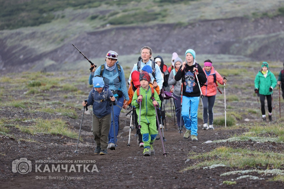 День вулкана на Камчатке собрал почти 2000 восходителей. фото: Виктор Гуменюк. Фотография 49