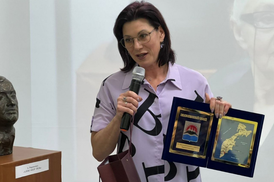 Камчатской художнице Виктории Крупиной — 90 лет. Фото: Заксобрание Камчатского края. Фотография 3