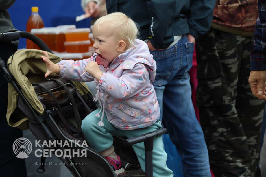 «Елизовская осень-2025» в лицах и эмоциях (фоторепортаж). . Фотография 7