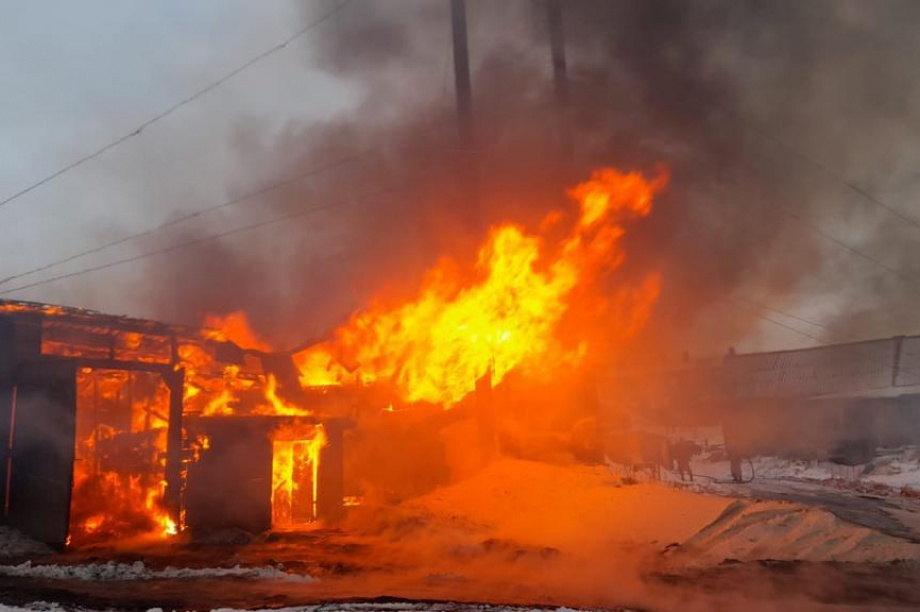На острове Беринга горит котельная. Фото: ГУ МЧС России по Камчатскому краю