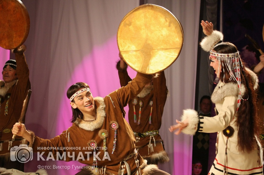 Корякскому национальному ансамблю «Мэнго» сегодня 59 лет. фото: Виктор Гуменюк. Фотография 40