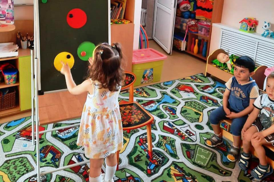 Правила дорожного движения на Камчатке стали изучать с дошкольного возраста. Фото: @edupkgo. Фотография 7