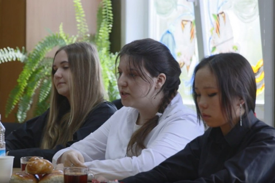 Экзамен для главы Камчатки устроили школьники из села Тиличики. Фото: kamgov.ru. Фотография 2