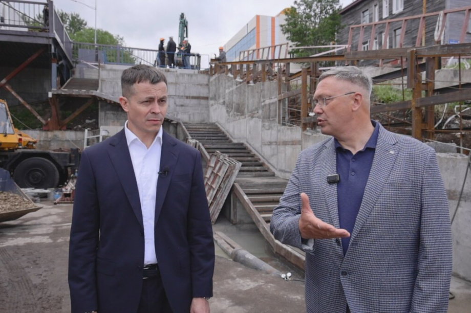 Сергей Меркулов проверил ремонт территории центра «Протект» в Петропавловске-Камчатском. . Фотография 4