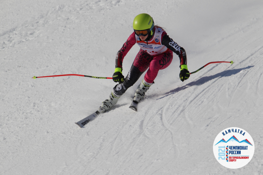 На Камчатке участники горнолыжных соревнований продолжат борьбу за победу. Фото: Виктор Гуменюк. Фотография 6
