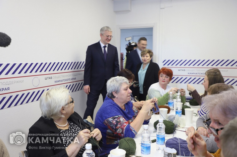 Штаб общественной поддержки открыт в краевой столице Камчатки. Фото:Виктор Гуменюк. Фотография 88