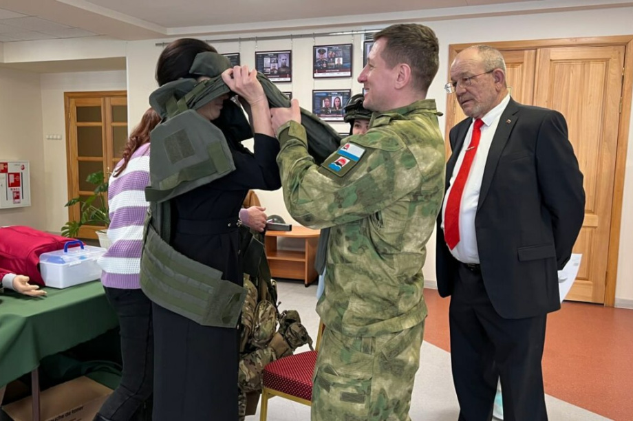 Камчатский ветеран СВО стал наставником молодежи. Фото: kamgov.ru. Фотография 2