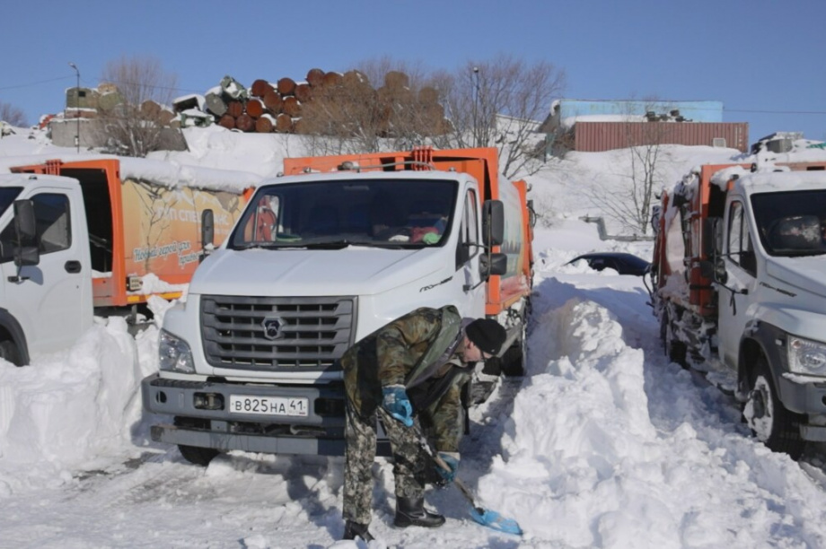 "Спецтранс" готов к вывозу мусора после пурги. Фото: kamgov.ru. Фотография 1
