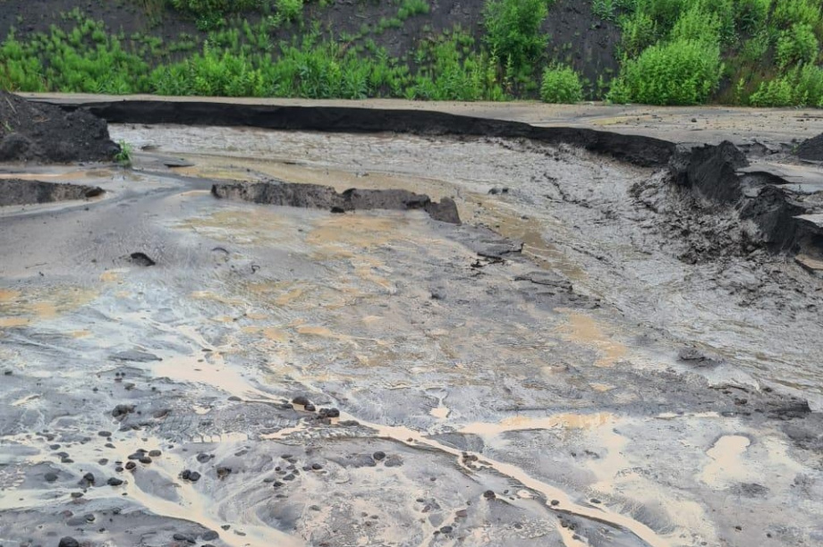 На Камчатке временно закрыта дорога в Налычево. Фото: Камчатуправтодор. Фотография 4