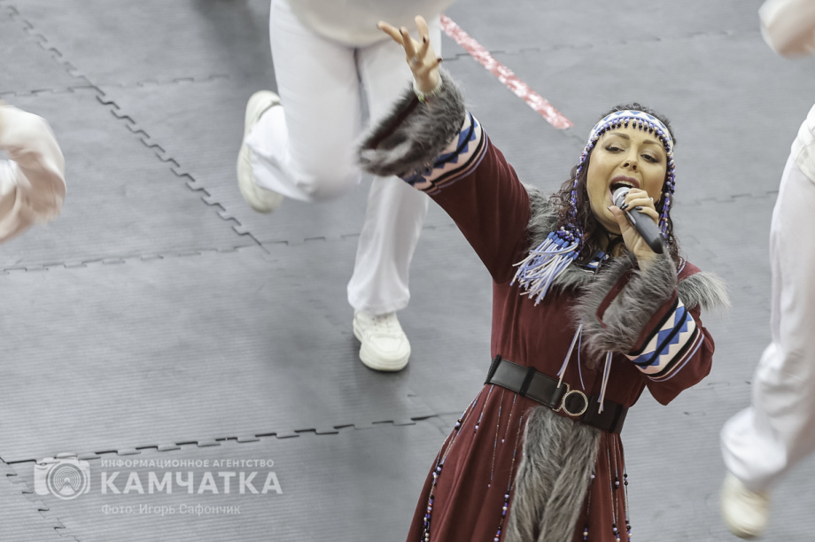 На Камчатке состоялся Чемпионат и первенство ДФО по каратэ-киокусинкай (фоторепортаж). Фото: «Камчатка Сегодня» \ Игорь Сафончик. Фотография 9