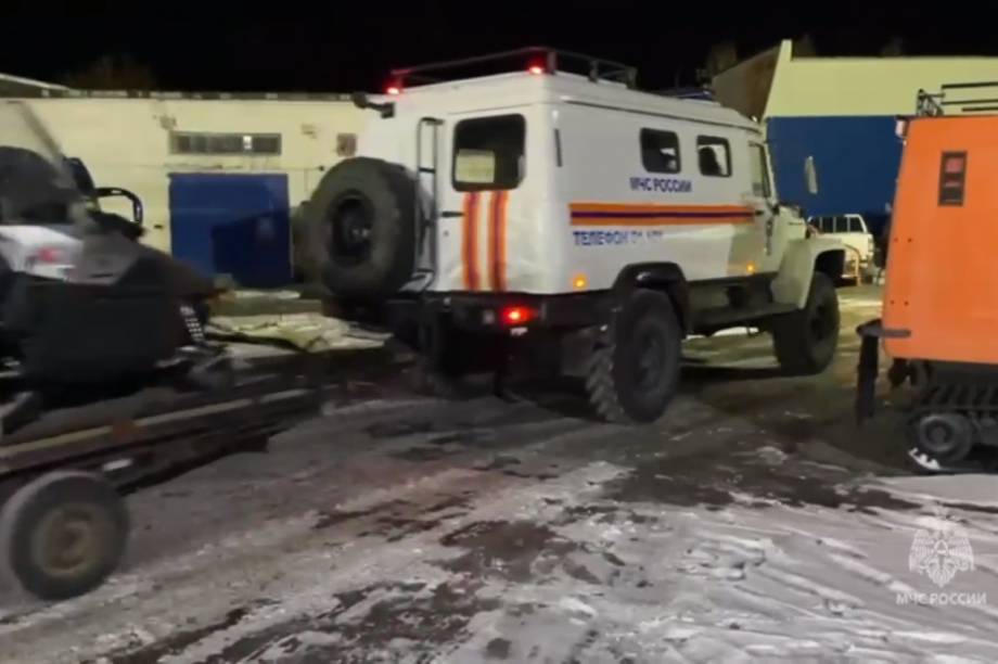 К поискам пропавшего на Камчатке снегоходчика могут привлечь авиацию МЧС. Фото: скриншот с видео ГУ МЧС России по Камчатскому краю