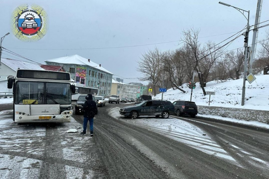 Самые аварийными днями на Камчатке названы четверг и пятница. Фото: Госавтоинспекция Камчатского края. Фотография 7