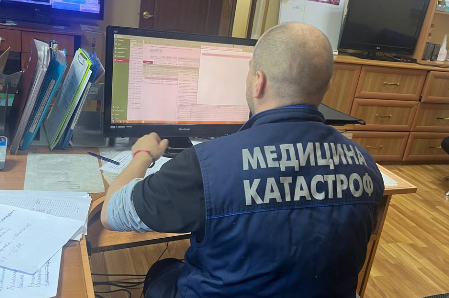 Туриста с травмой руки эвакуировали вертолётом с Войновских источников на Камчатке. Фото: министерство здравоохранения Камчатского края. Фотография 3