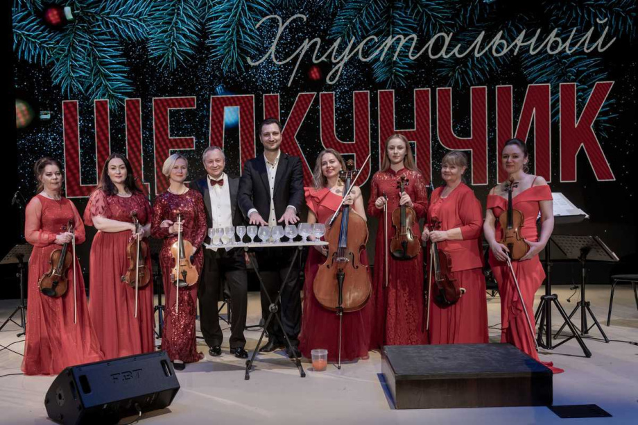 В камчатской филармонии царила новогодняя атмосфера. Фото: Камчатская филармония . Фотография 8