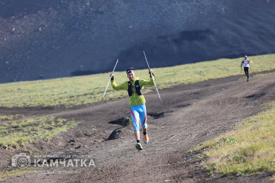 День вулкана на Камчатке собрал почти 2000 восходителей. фото: Виктор Гуменюк. Фотография 58