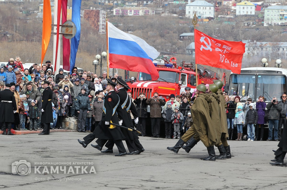 День Государственного флага России отмечает сегодня Камчатка. Фото: Виктор Гуменюк. Фотография 48
