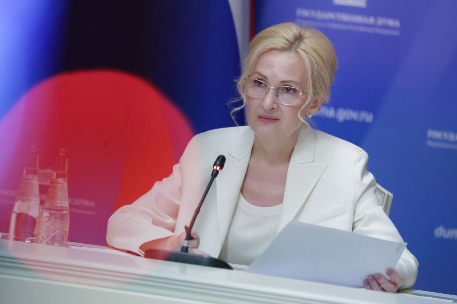 Ирина Яровая поздравила личный состав и ветеранов воздушно-десантных войск с Днём ВДВ. 