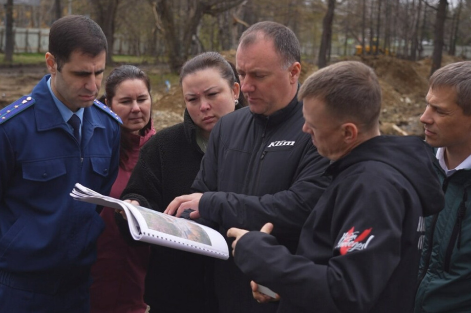 В Елизове преображается «Аллея доблести и славы». Фото: kamgov.ru. Фотография 3