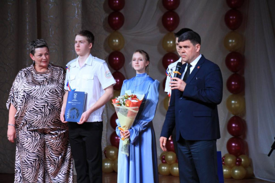 Юбилей со дня своего основания отметила камчатская школа. Фото: Сергей Тюлькин LIVE