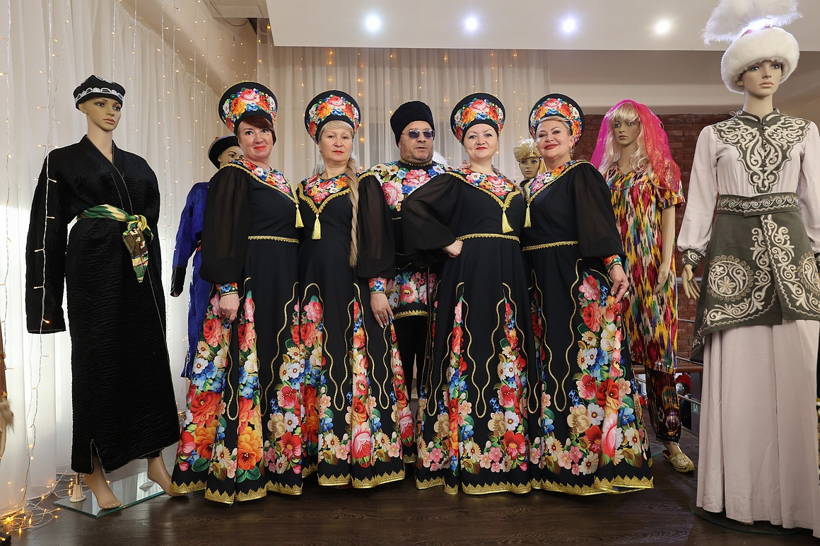 «В семье единой» — XX-й Многонациональный фестиваль состоялся в Петропавловске (фоторепортаж). Фото: Виктор Гуменюк. Фотография 52