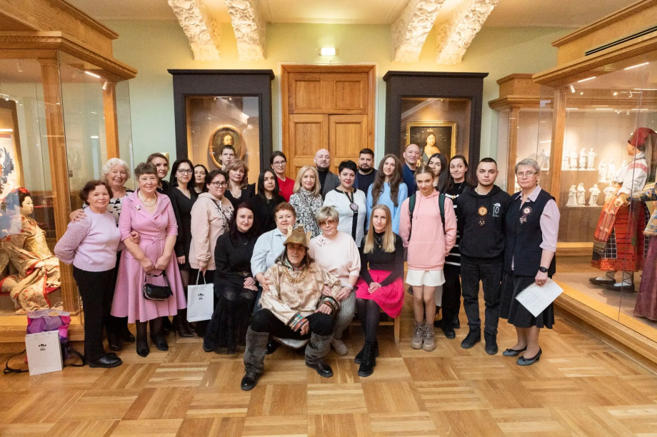 Книгу алеутских сказок из Камчатского края презентовали в Санкт-Петербурге. Фото организаторов. Фотография 11