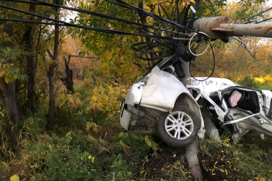 Водитель  Toyota Vista погиб в ДТП на Камчатке. Фото: "Право на руль" . Фотография 3