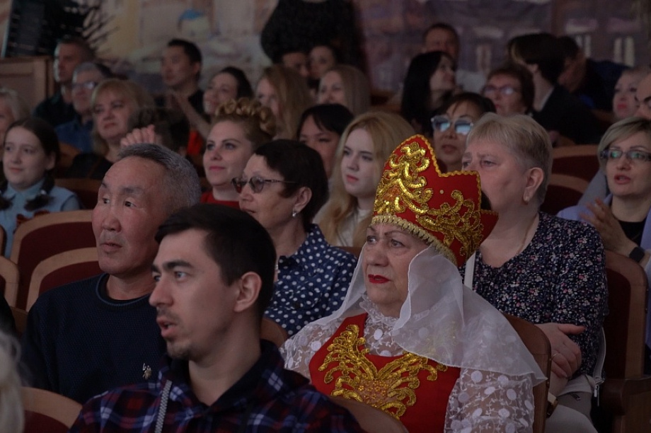 На Камчатке прошел концерт в помощь детям курского приграничья. Фото: Городская Дума. Фотография 2