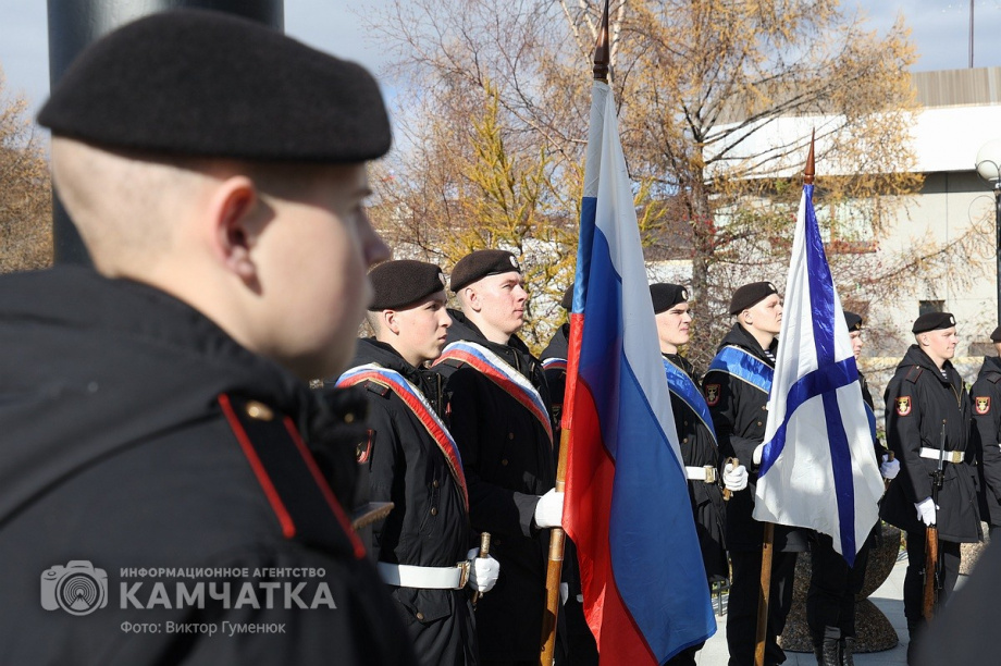В честь 284-й годовщины со дня основания города в Петропавловске-Камчатском прошли праздничные мероприятия (фоторепортаж). Фото: ИА «Камчатка» \ Виктор Гуменюк. Фотография 39