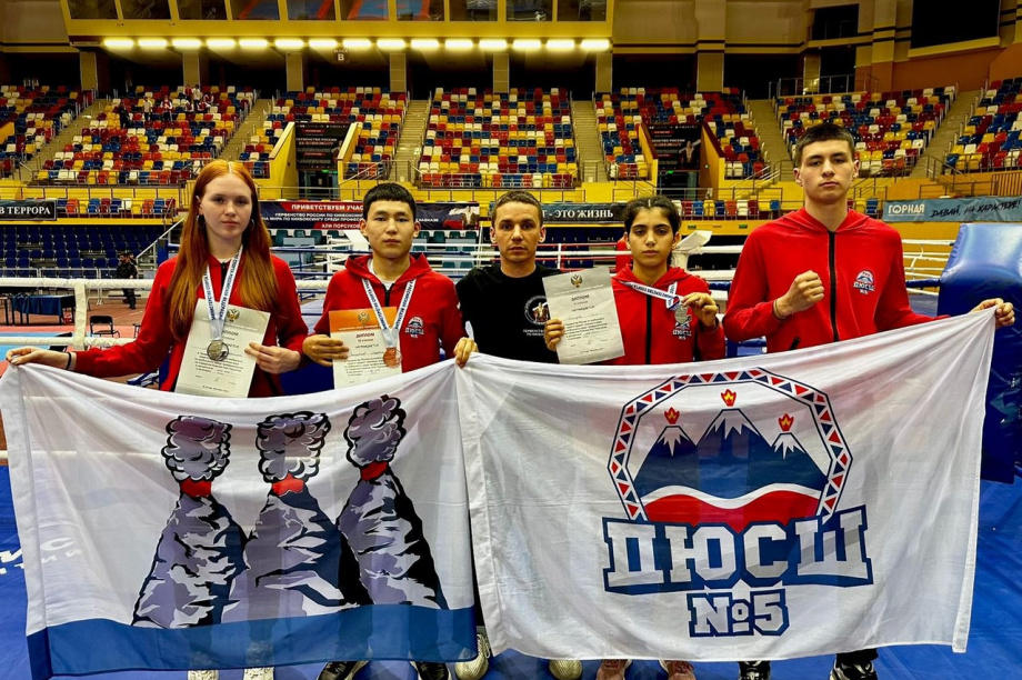 Камчатцы успешно представили полуостров на Первенстве России по кикбоксингу. Фото: ПКГО