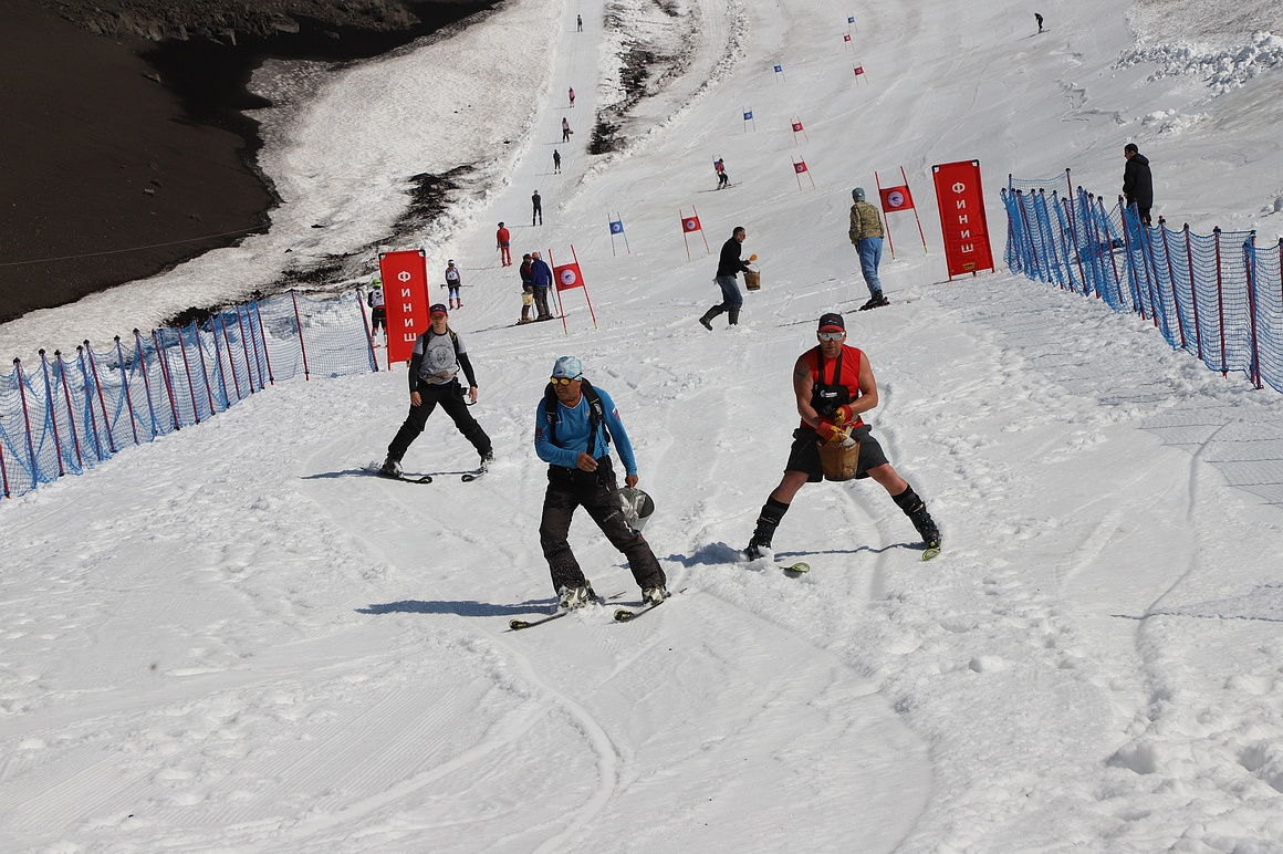 Июльские соревнования по горнолыжному спорту. Фоторепортаж. Фото: Виктор Гуменюк. Фотография 5