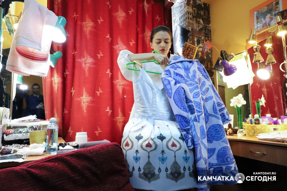 Премьера спектакля «Свои люди» состоится на Камчатке. Фото: Виктор Гуменюк. Фотография 25