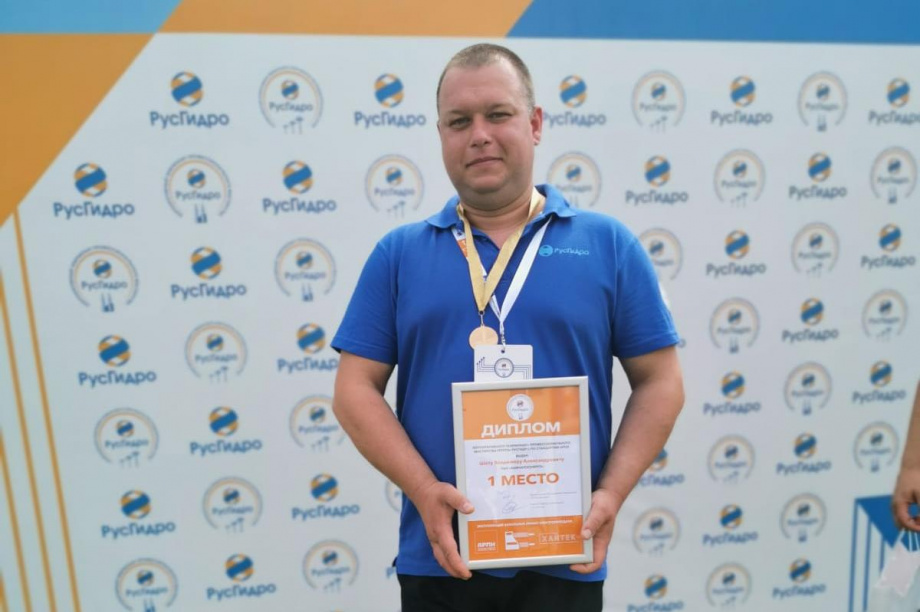 Владимир Шот с Камчатки стал победителем конкурса профмастерства. Фото: пресс-служба Камчатскэнерго. Фотография 1