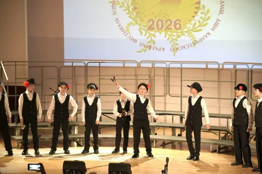 Ансамбль из камчатской столицы взял Гран-при фестиваля «Весенние голоса». . Фотография 8