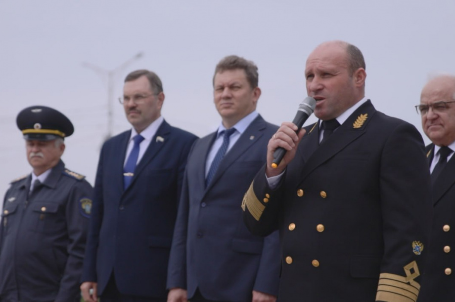 Дипломы вручили студентам и курсантам КамчатГТУ в центре Петропавловска. Фото: t.me/minrybhozKK, свту.рф. Фотография 3