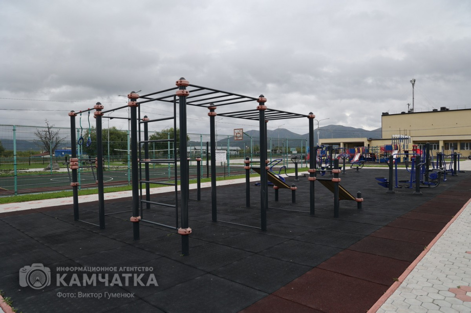 Памятник участникам СВО откроют в камчатском посёлке Сокоч. Фото: Виктор Гуменюк. Фотография 16