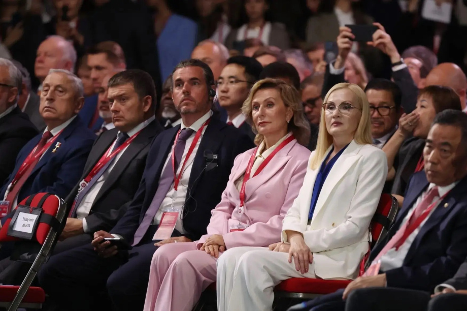 Президент поддержал предложение Ирины Яровой о продлении выплат многодетным семьям на Дальнем Востоке на три года. . Фотография 3