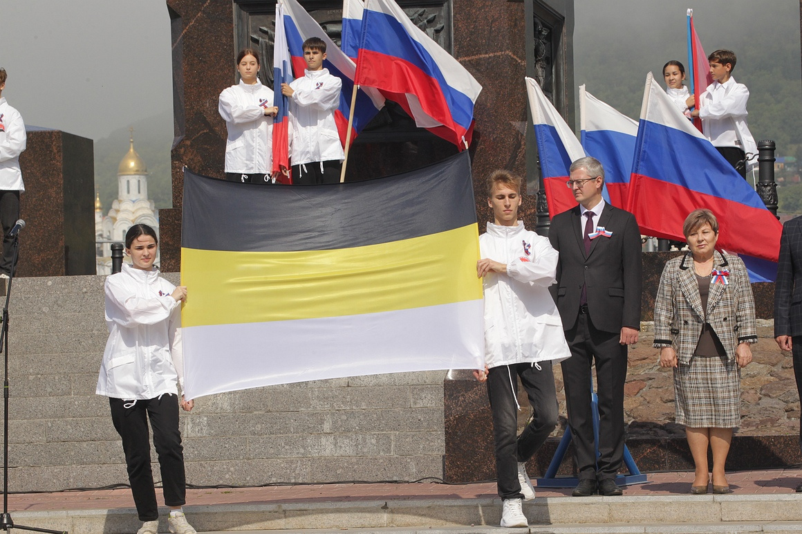 День флага отметили на Камчатке. Фоторепортаж. Фото: Виктор Гуменюк/ ИА "Камчатка". Фотография 39